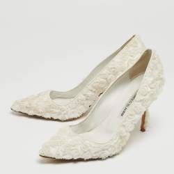 Pre Owned Manolo Blahnik White Floral Lace Pointed Toe Pumps Size 38.5