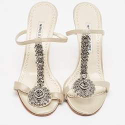 Manolo Blahnik Cream/Off-White Satin and Leather Eridania Sandals Size 39