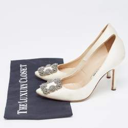 Pre Owned Manolo Blahnik Off White Satin Hangisi Pumps Size 35.5