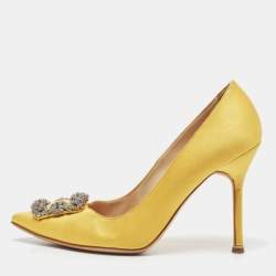 Pre Owned Manolo Blahnik Yellow Satin Hangisi Pumps Size 38.5