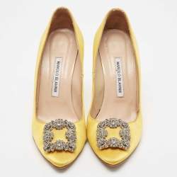 Pre Owned Manolo Blahnik Yellow Satin Hangisi Pumps Size 38.5