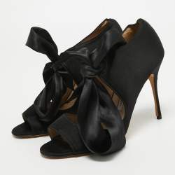 Manolo Blahnik Black Satin Bow Tie Sandals Size 40