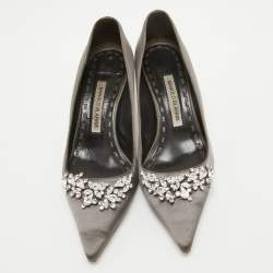 Pre Owned Manolo Blahnik Grey Satin Crystal Embellished Pumps Size 38
