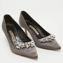 Pre Owned Manolo Blahnik Grey Satin Crystal Embellished Pumps Size 38