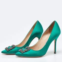 Pre Owned Manolo Blahnik Green Satin Hangisi Crystal Embellished Pumps Size 40
