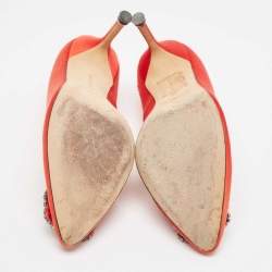 Pre Owned Manolo Blahnik Red Satin Hangisi Pumps Size 37