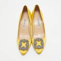 Pre Owned Manolo Blahnik Yellow Satin Hangisi Pumps Size 37
