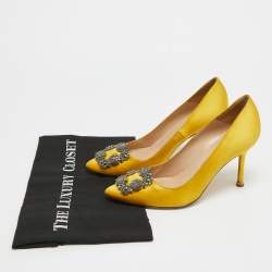 Pre Owned Manolo Blahnik Yellow Satin Hangisi Pumps Size 37