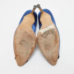 Pre Owned Manolo Blahnik Blue Satin Hangisi Pumps Size 36