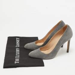 Manolo Blahnik Grey Suede Round Toe Pumps Size 35.5