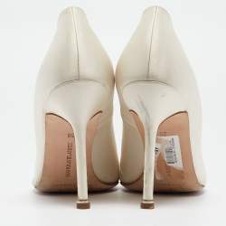 Pre Owned Manolo Blahnik Ivory Satin Hangisi Pumps Size 39