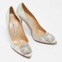 Pre Owned Manolo Blahnik Light Grey Satin Hangisi Pumps Size 39