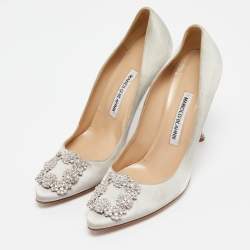 Pre Owned Manolo Blahnik Light Grey Satin Hangisi Pumps Size 39