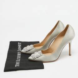 Pre Owned Manolo Blahnik Light Grey Satin Hangisi Pumps Size 39