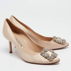 Pre Owned Manolo Blahnik Beige Satin Hangisi Pumps Size 37