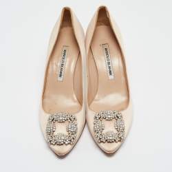 Pre Owned Manolo Blahnik Beige Satin Hangisi Pumps Size 37