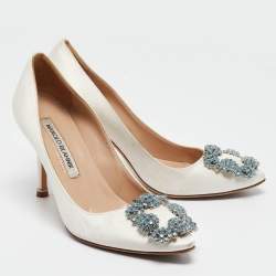 Pre Owned Manolo Blahnik White Satin Hangisi Pumps Size 34