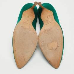 Pre Owned Manolo Blahnik Green Satin Hangisi Pointed Toe Pumps Size 38.5