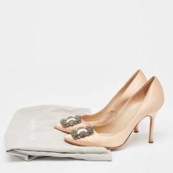 Pre Owned Manolo Blahnik Beige Satin Hangisi Pumps Size 37.5