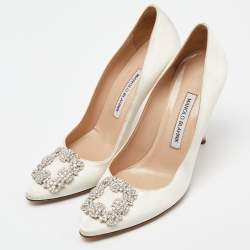 Pre Owned Manolo Blahnik Cream Satin Hangisi Pumps Size 39.5