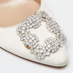Pre Owned Manolo Blahnik Cream Satin Hangisi Pumps Size 39.5