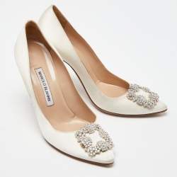 Pre Owned Manolo Blahnik Cream Satin Hangisi Pumps Size 39.5