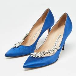 Pre Owned Manolo Blahnik Satin Nadira Crystal Embellished Pointed Toe Pumps Size 37.5