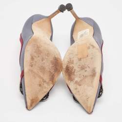 مملوكة مسبقًا Manolo Blahnik Grey/Burgundy Satin and Canvas Gotrian Pumps Size 39