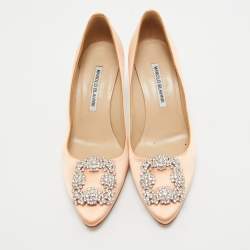 Pre Owned Manolo Blahnik Beige Satin Hangisi Pumps Size 37.5