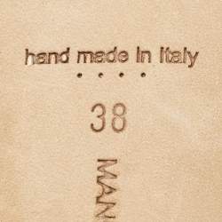 Pre Owned Manolo Blahnik White Leather Susa Slide Sandals Size 38