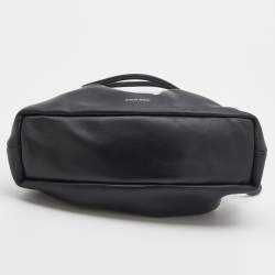 Pre Owned Mansur Gavriel Black Gathered Leather Mini Cloud Clutch Bag