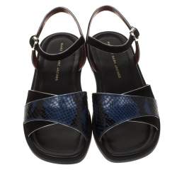Pre Owned صندل مارك باي مارك جاكوبس فلات جودي جلد نقش ثعبان أزرق/ أسود مقاس 37