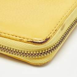 Marc by Marc Jacobs Yellow Leather Classic Q Zip Around Wallet