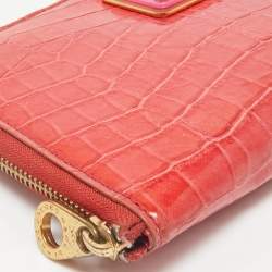 Marc by Marc Jacobs Red Croc Embossed Patent Leather Organizer Zip Clutch
