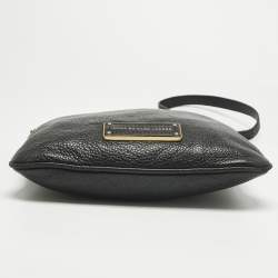Pre Owned Marc by Marc Jacobs Black Leather Too Hot To Handle Sia Crossbody Bag