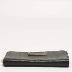 مملوكة مسبقًا محفظة مارك باي مارك جاكوبس تو هوت تو هاندل كونتيننتال جلد سوداء