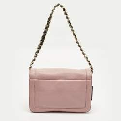 مملوكة مسبقًا حقيبة كتف مارك باي مارك جاكوبس ذا كوشن جلد وردي/أسود