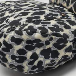 Pre Owned حقيبة كروس مارك باي مارك جاكوبس ناتاشا بريبي نايلون بطبعة الفهد أبيض/أسود