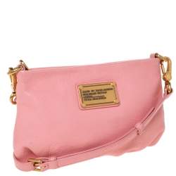 Pre Owned حقيبة كروس مارك باي مارك جاكوبس كلاسيك كيو بيرسي جلد وردية