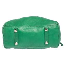 مملوكة مسبقًا حقيبة مارك باي مارك جاكوبس كلاسيك كيو بيبي ايدن جلد خضراء