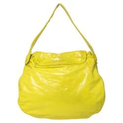 Pre Owned حقيبة مارك باي مارك جاكوبس جلد أصفر لامع بقفل دوار وقلاب