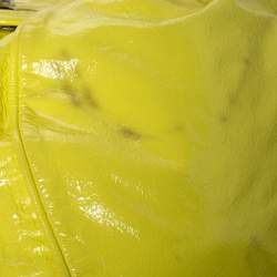 Pre Owned حقيبة مارك باي مارك جاكوبس جلد أصفر لامع بقفل دوار وقلاب