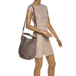 Pre Owned  Marc by Marc Jacobs Taupe Leather Classic Q Hillier Hobo