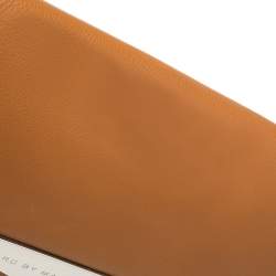 Pre Owned حقيبة كلتش مارك باي مارك جاكوبس بيانكا شكل المظروف جلد بني فاتح