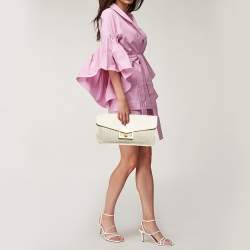 مملوكة مسبقًا Marc By Marc Jacobs White Leather and Straw Flap Clutch