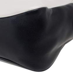 Pre Owned حقيبة ساتشل مارك باي مارك جاكوبس ليغيرو جلد كريمي/أسود