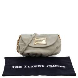 Pre Owned حقيبة كروس مارك باي مارك جاكوبس كلاسيك كيو كارلي جلد كريمي