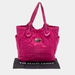 مملوكة مسبقًا حقيبة يد توتس مارك باي مارك جاكوبس بريتي تات نايلون فوشيا كبيرة