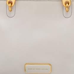 Pre Owned حقيبة ساتشل مارك باي مارك جاكوبس ليغيرو جلد كريمي/أسود