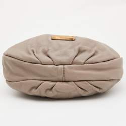 Pre Owned  Marc by Marc Jacobs Taupe Leather Classic Q Hillier Hobo